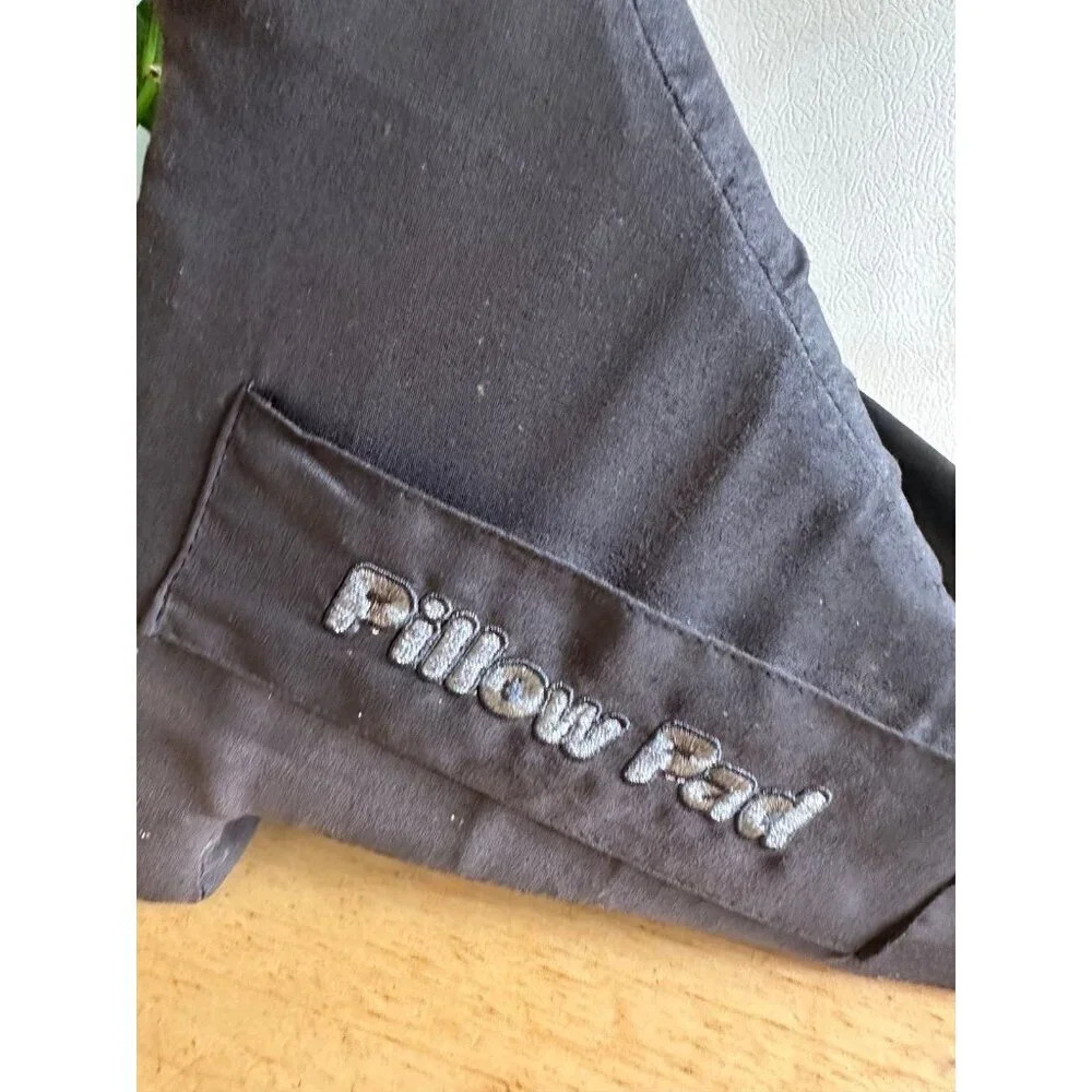 Gray Pillow Pad stand - Picture 2 of 9